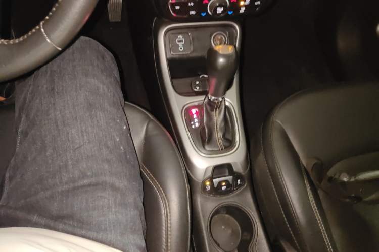 Used  Compass 2017 200T Automatic Family Edition
