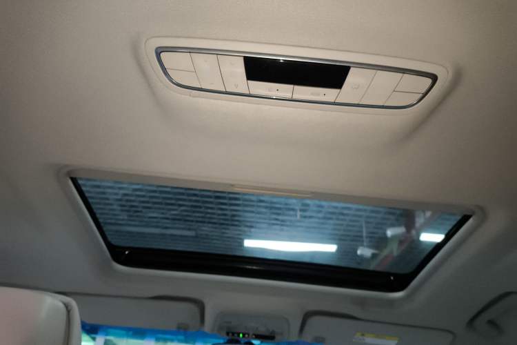 Used Buick GL8 2023 ES Lu Zun Comfort Model
