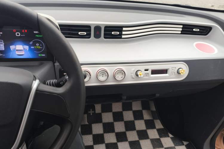 Used Wuling Hongguang MINIEV 2022 Macaron Premium Model – Lithium Iron Phosphate
