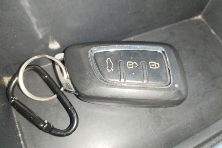 Used Dongfeng Aeolus E70 2023 500 Smart Edition Lithium Iron Phosphate 48.6 kWh 120 kW