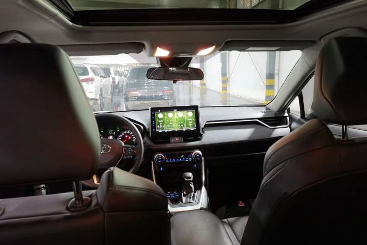 Used Toyota Wildlander 2020 2.0L CVT 4x4 Luxury Edition
