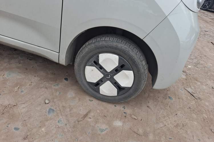 Used Wuling Hongguang MINIEV 2024 3rd Generation 215km Advanced Version