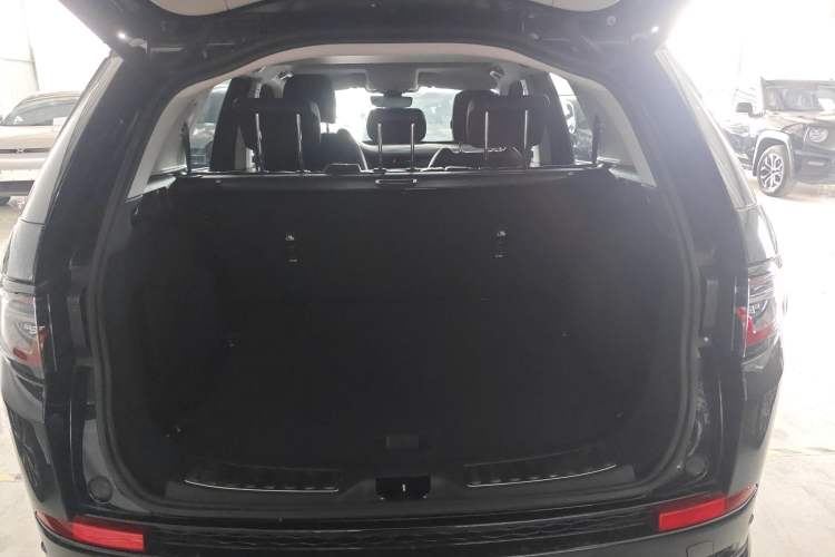 Used Land Rover Discovery Sport 2024 Performance Tech Edition
