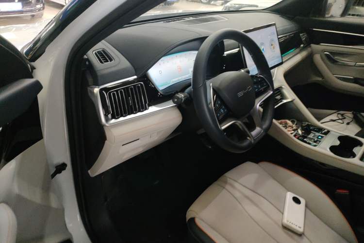 Used BYD Song PLUS New Energy 2023 Champion Edition DM-i 110KM Flagship PLUS