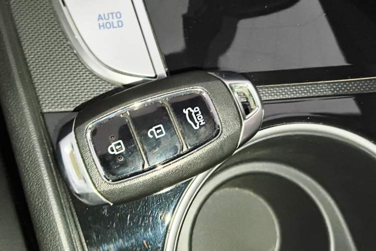 Used Hyundai Elantra 2021 1.5L CVT LUX Prestige Edition