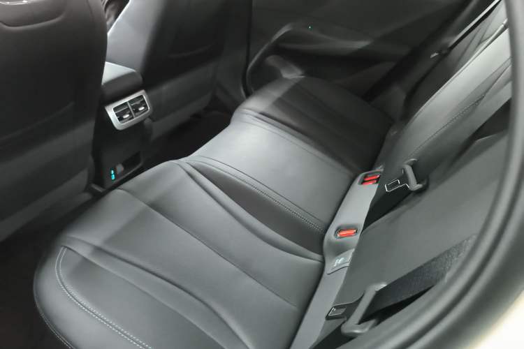 Used BYD Seal 06 New Energy 2025 DM-i Smart Drive 80KM Luxury Model