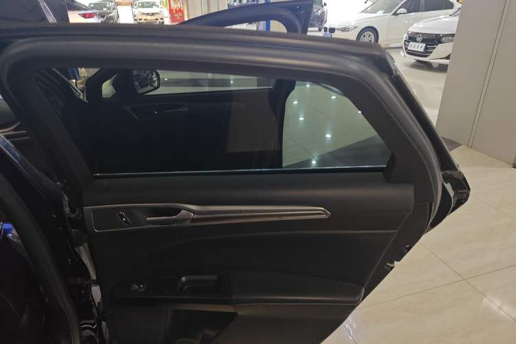 Used Ford Mondeo 2017 EcoBoost 180 Stylish Model