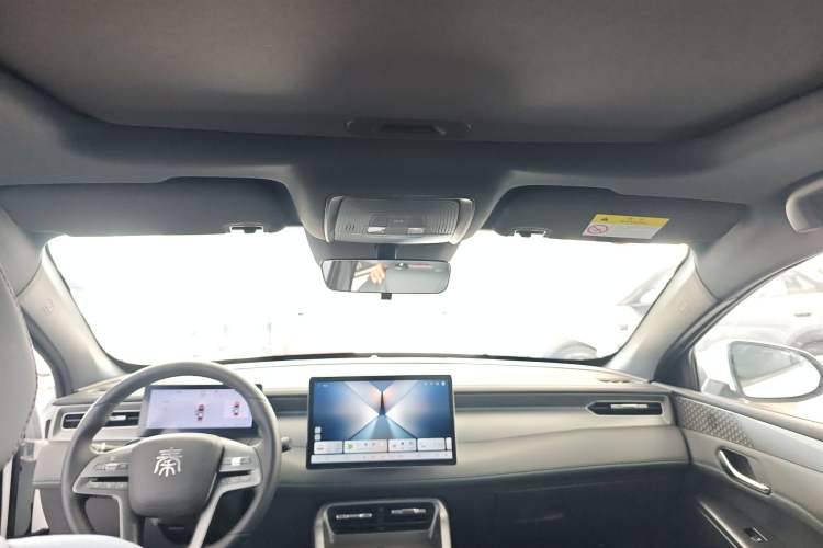 Used BYD Qin PLUS 2025 DM-i Smart Drive 120KM Superior Model