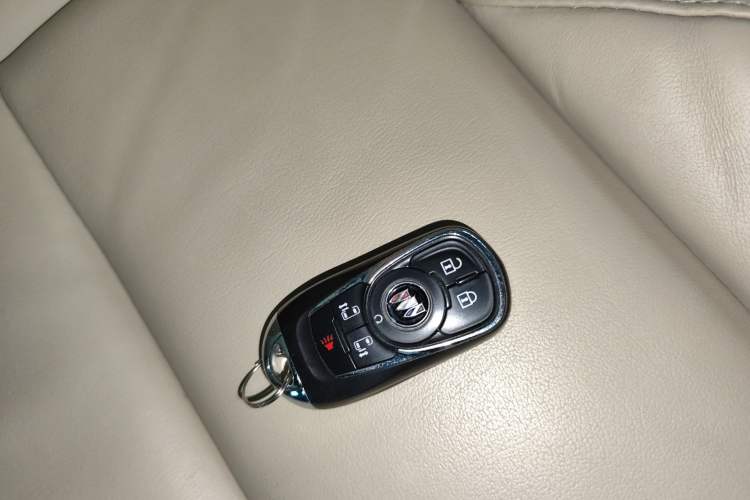 Used Buick GL8 2023 ES Lu Zun Deluxe Model
