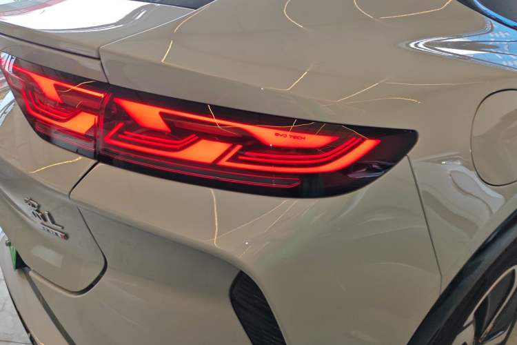 Used BYD Song L EV 2025 Intelligent Driving Version 662 km LiDAR Excellence Edition
