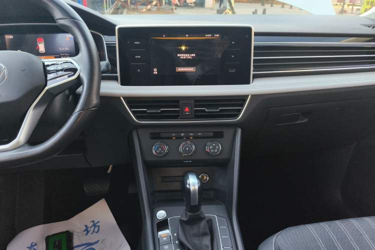 Used Volkswagen Tiguan L 2023 330TSI Automatic Two-Wheel Drive Comfort Edition
