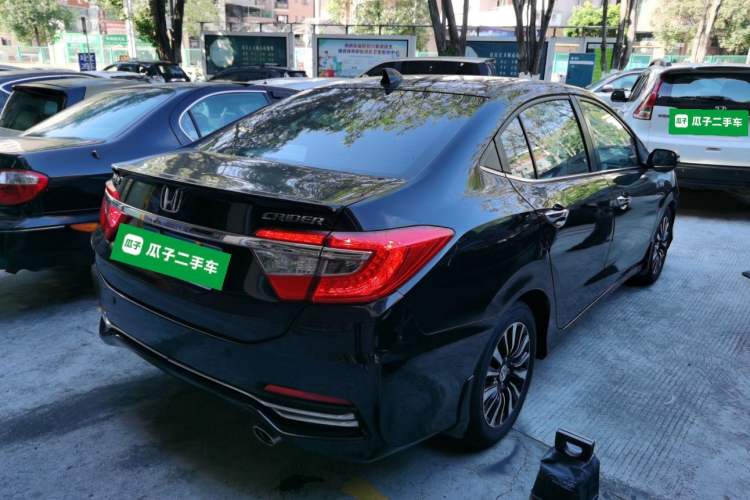 Used Honda Crider 2013 1.8L automatic luxury edition
