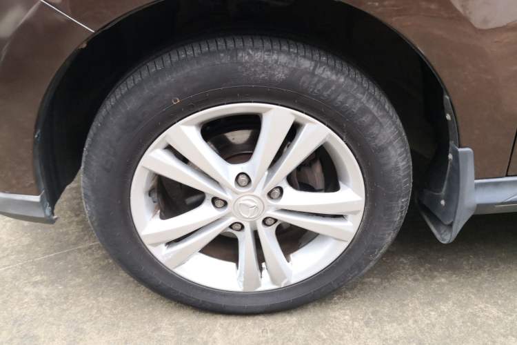 Used HYOSOW H3 2015 1.5L Manual Comfort Model
