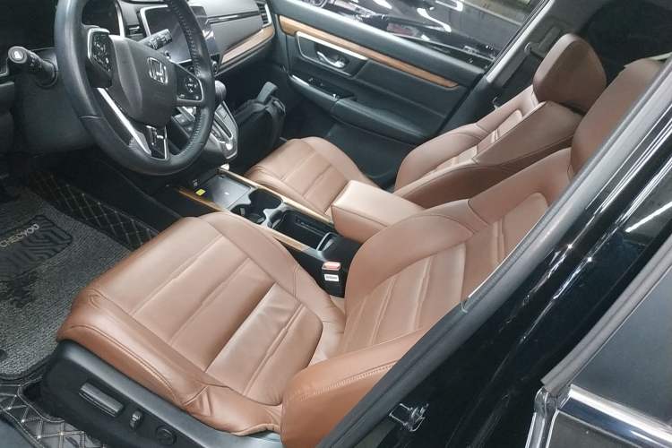 Used Honda CR-V 2021 240TURBO CVT 2WD Fashion Edition
