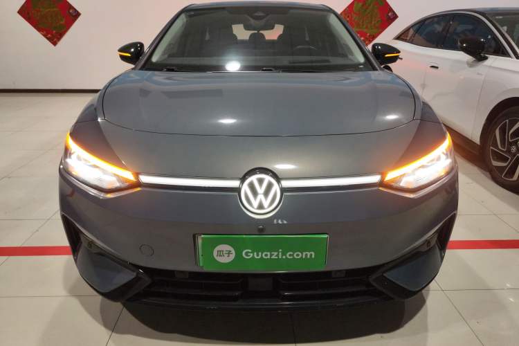 Used Volkswagen ID.7 VIZZION 2024 AIR model
