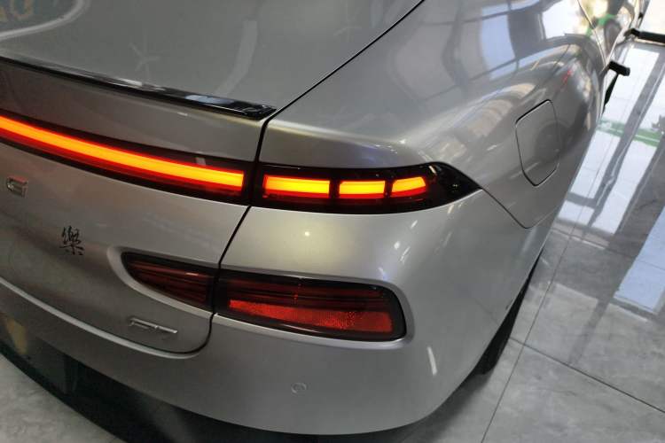 Used XPeng P7 2023 P7i 702 Pro
