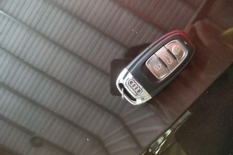 Used Audi A4L 2015 35 TFSI Automatic Standard Model
