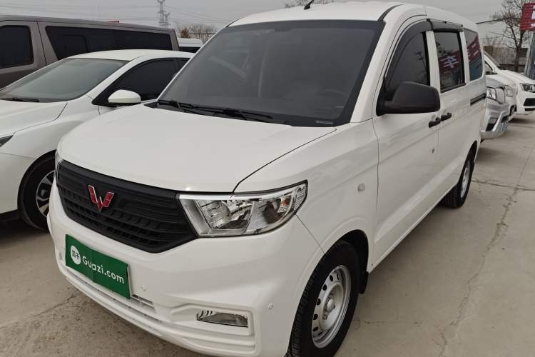 Used Wuling Hongguang V 2022 1.5L Jingqu Edition Electric-Assist LAR