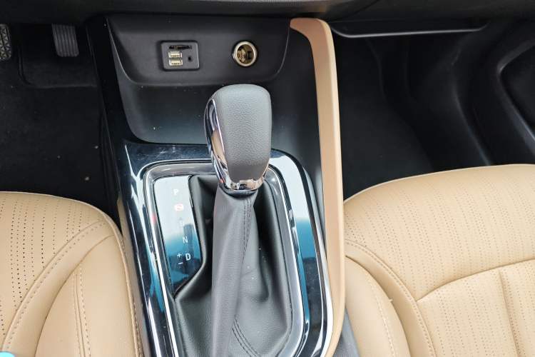 Used Buick GL6 2021 323T Mild Hybrid Connect Luxury Model
