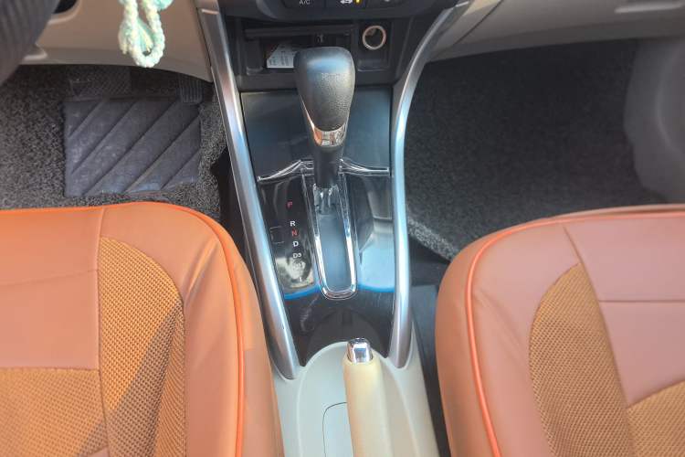 Used Honda Crider 2013 1.8L automatic comfort version
