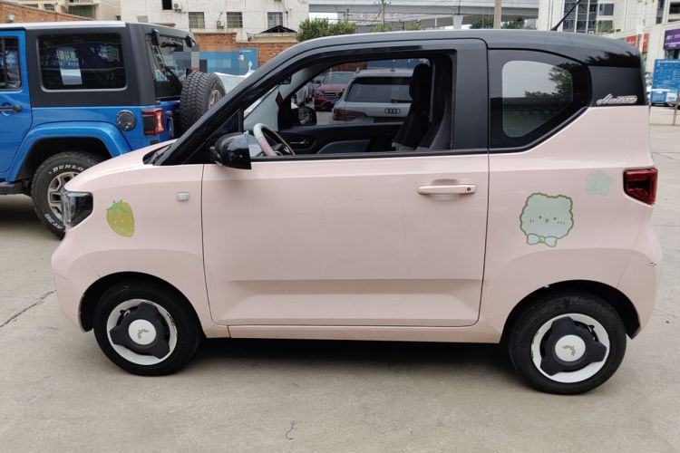Used Wuling Hongguang MINIEV 2021 Macaron Premium Model – Lithium Iron Phosphate
