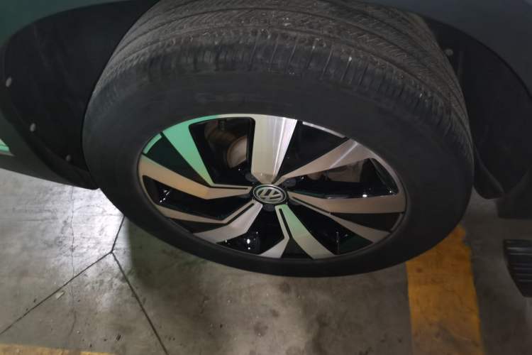 Used Volkswagen Tayron 2020 280TSI Two-Wheel Drive Luxury Connect Edition
