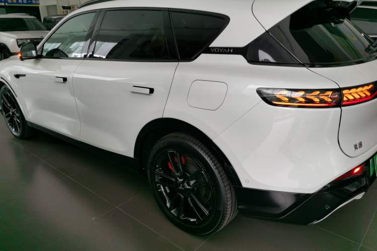 Used VOYAH FREE 2025 318 318 km Rear-Drive Touring Edition
