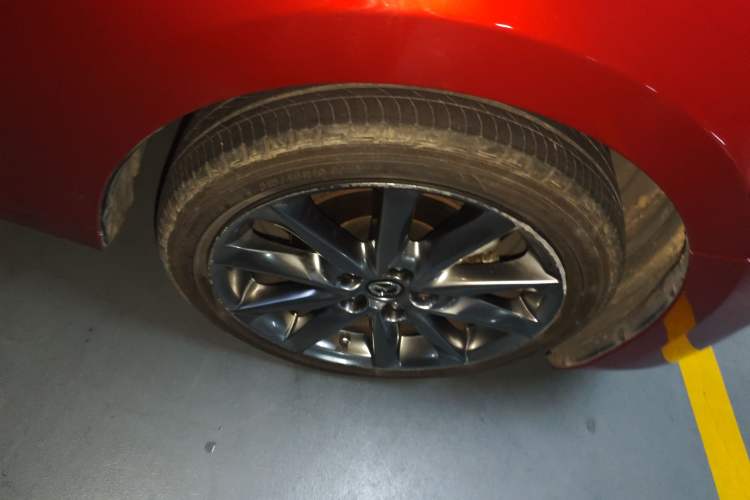 Used Mazda Mazda 3 Axela 2017 Hatchback 2.0L Automatic Sport Model China V Emission Standard
