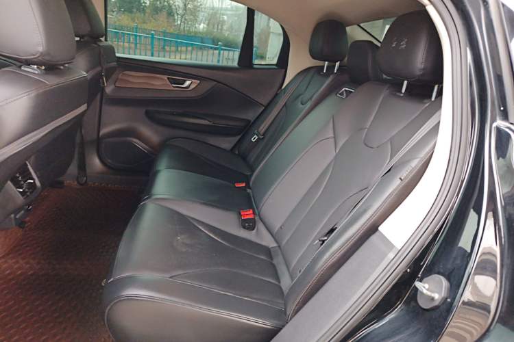 Used Hongqi E-QM5 2023 Base Travel Edition
