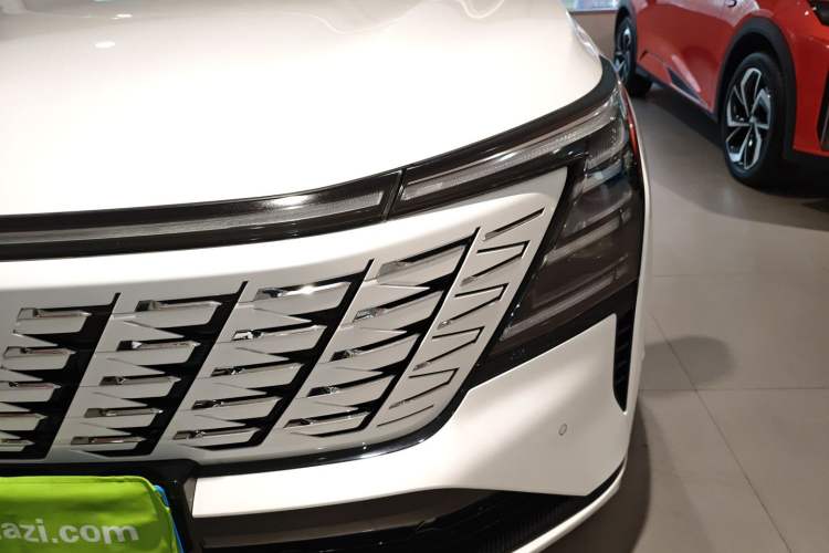 Used Changan CS75 PLUS 2025 4th Generation UItra 2.0T New Blue Whale Smart Intelligent Powertrain Version