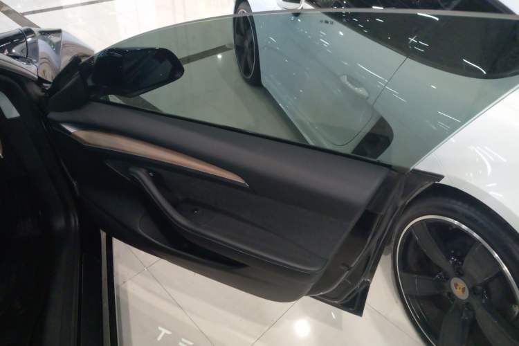 Used Tesla Model 3 2022 Rear-Wheel-Drive Version
