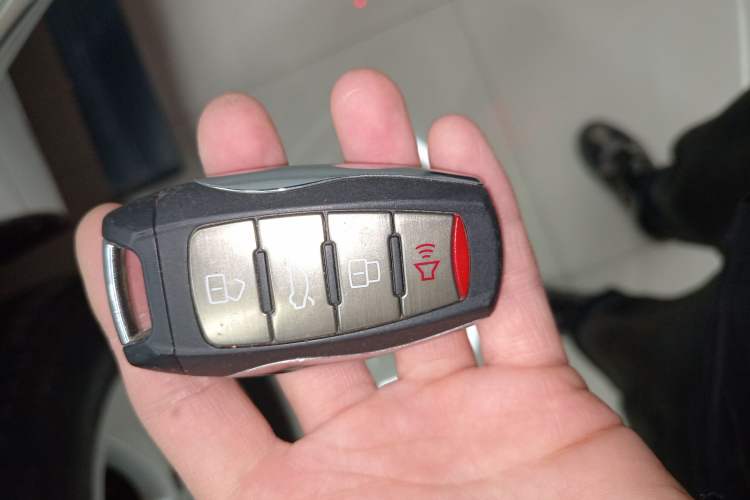 Used Haval H9 2017 2.0T Gasoline 4x4 Premium 5-Seater