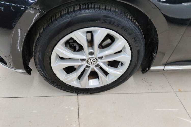 Used Volkswagen Magotan 2017 330TSI DSG Luxury Model