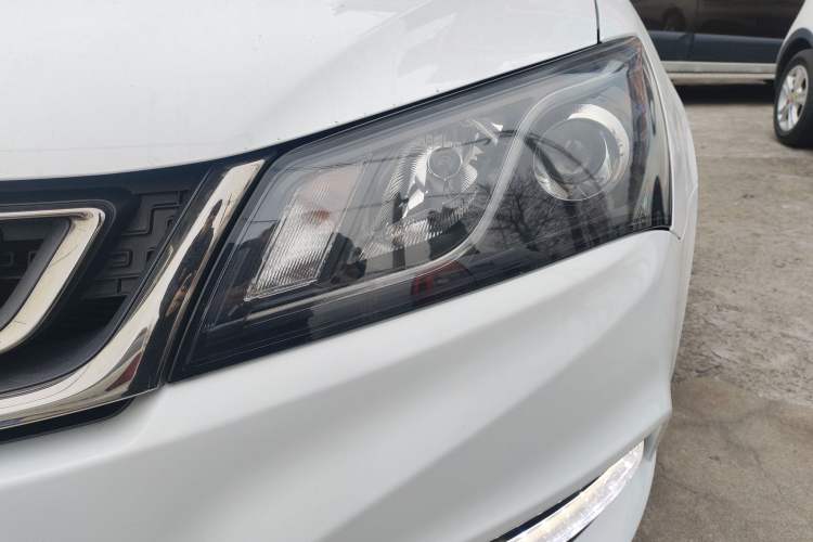 Used Geely Auto Emgrand 2017 Sedan Million Edition 1.5L Manual Luxury Model