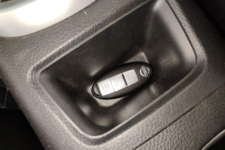 Used Nissan Tiida 2016 1.6L CVT Smart Drive Edition