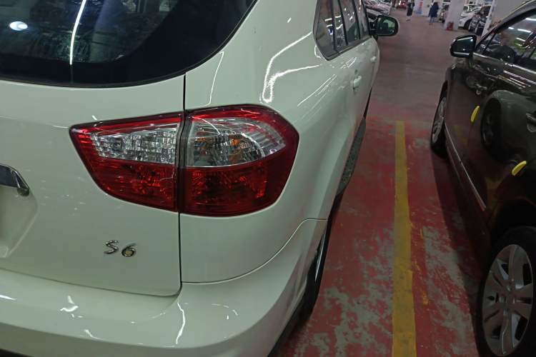 Used BYD S6 2013 Platinum Edition 2.0L Manual Elite Model