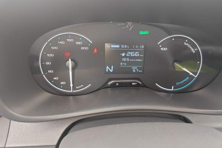 Used Wuling Hongguang New Energy 2024 All-Electric Model 300KM Practical Version