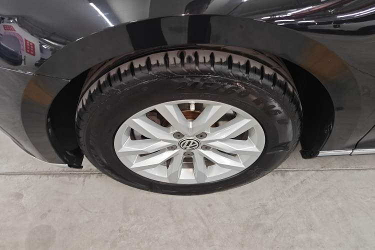 Used Volkswagen Magotan 2018 280TSI DSG Comfort Model
