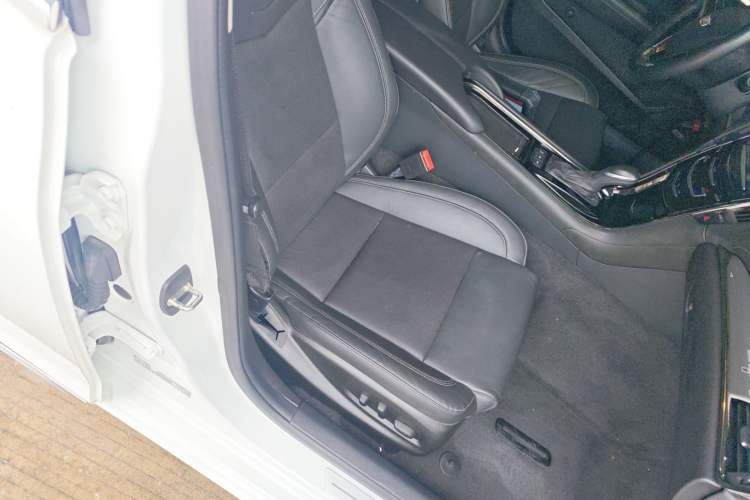 Used Cadillac ATS-L 2016 28T Fashion Edition
