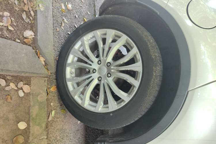 Used Land X7 2016 2.0T Panoramic Prestige Edition
