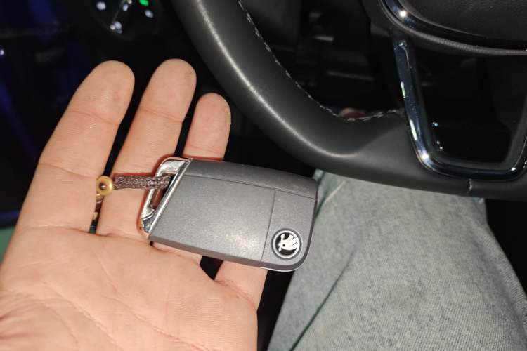 Used Skoda Kodiaq 2022 TSI330 7-Seater Two-Wheel-Drive Luxury Edition