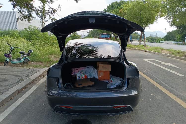 Used Tesla Model 3 2022 Rear-Wheel-Drive Version
