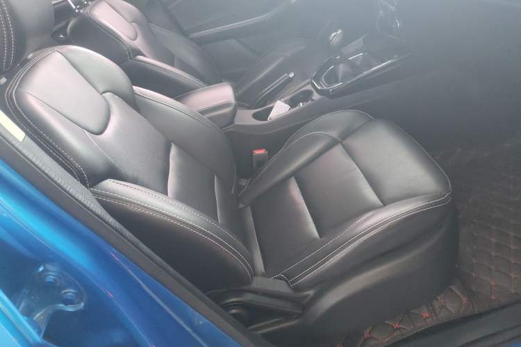 Used Dongfeng Fengon S560 2018 1.8L Manual Comfort 5-Seater China V Standard
