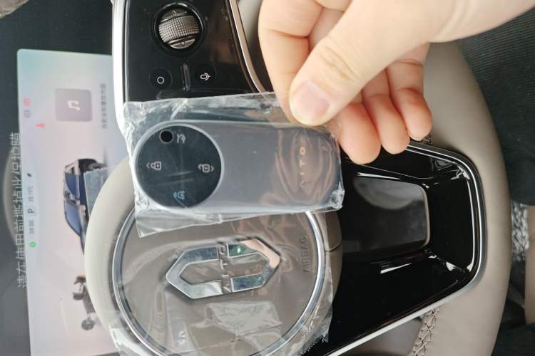 Used Hima AITO M9 2025 Extended-Range Ultra Version 52 kWh 6-Seater
