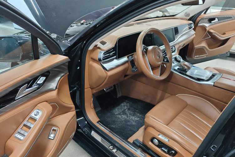 Used Hongqi H9 2023 2.0T Smart Connect Flagship Edition
