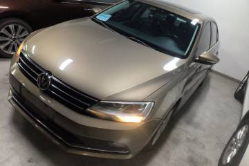 Used Volkswagen Sagitar 2015 1.6L Manual Comfort Model