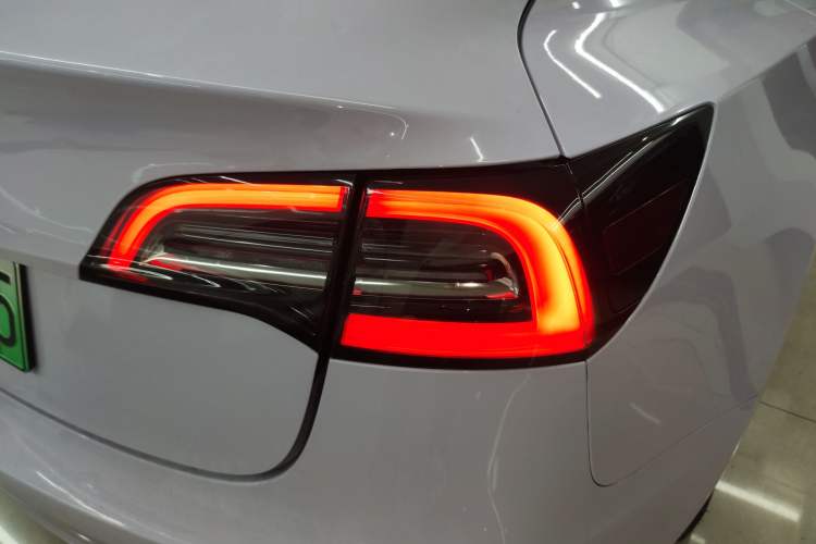 Used Tesla Model 3 2021 Standard Range Rear-Drive Upgraded Version
