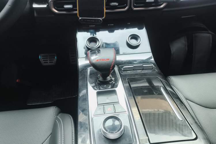 Used JETOUR X70 PLUS 2021 1.6T DCT Base 5-Seater
