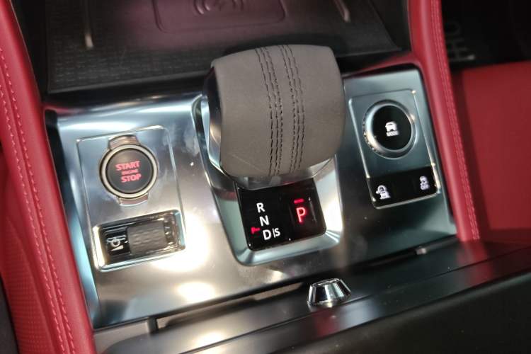 Used Jaguar F-PACE 2024 P250 R-Dynamic SE
