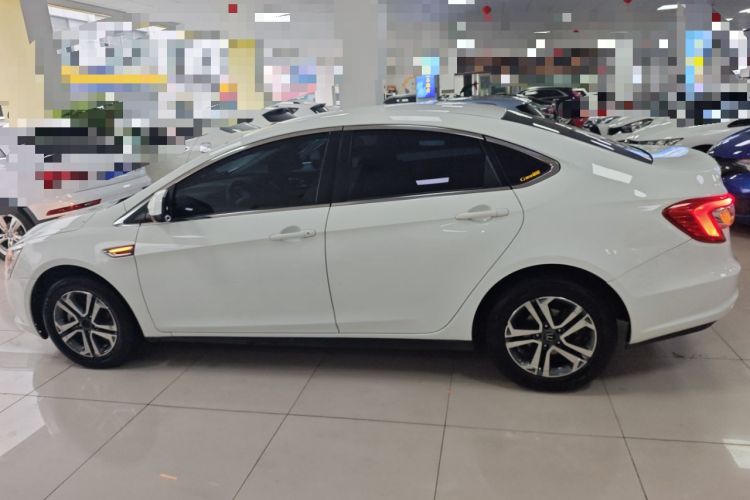 Used Luxgen 5 2015 1.8T Automatic Smart Model
